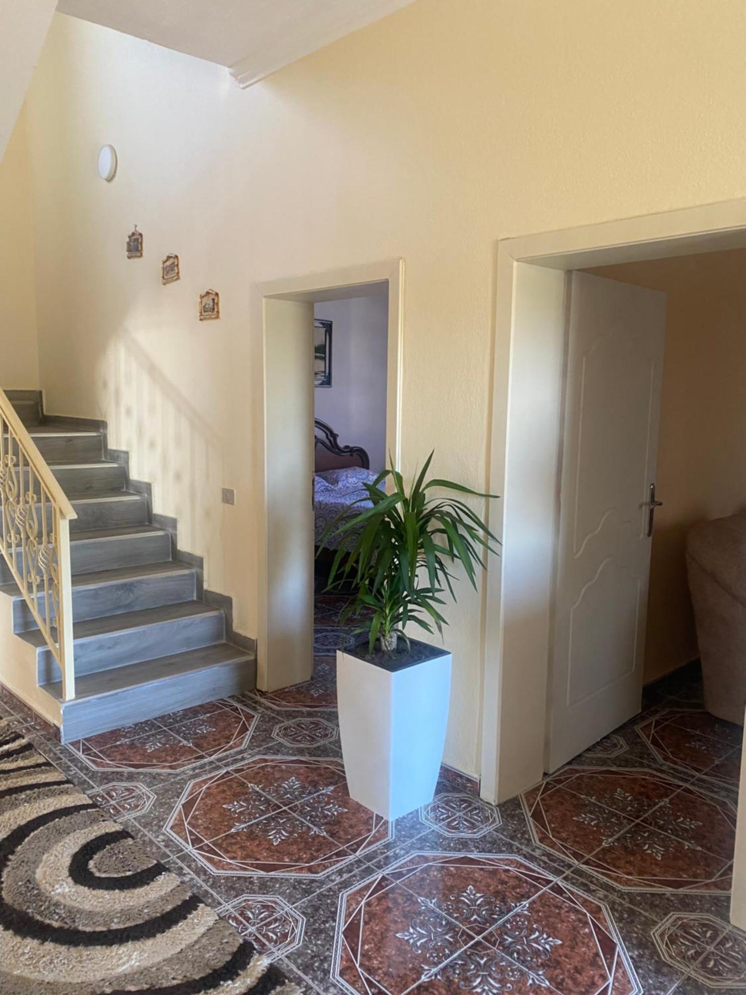 The Hideaway Guesthouse Bahçallëk المظهر الخارجي الصورة
