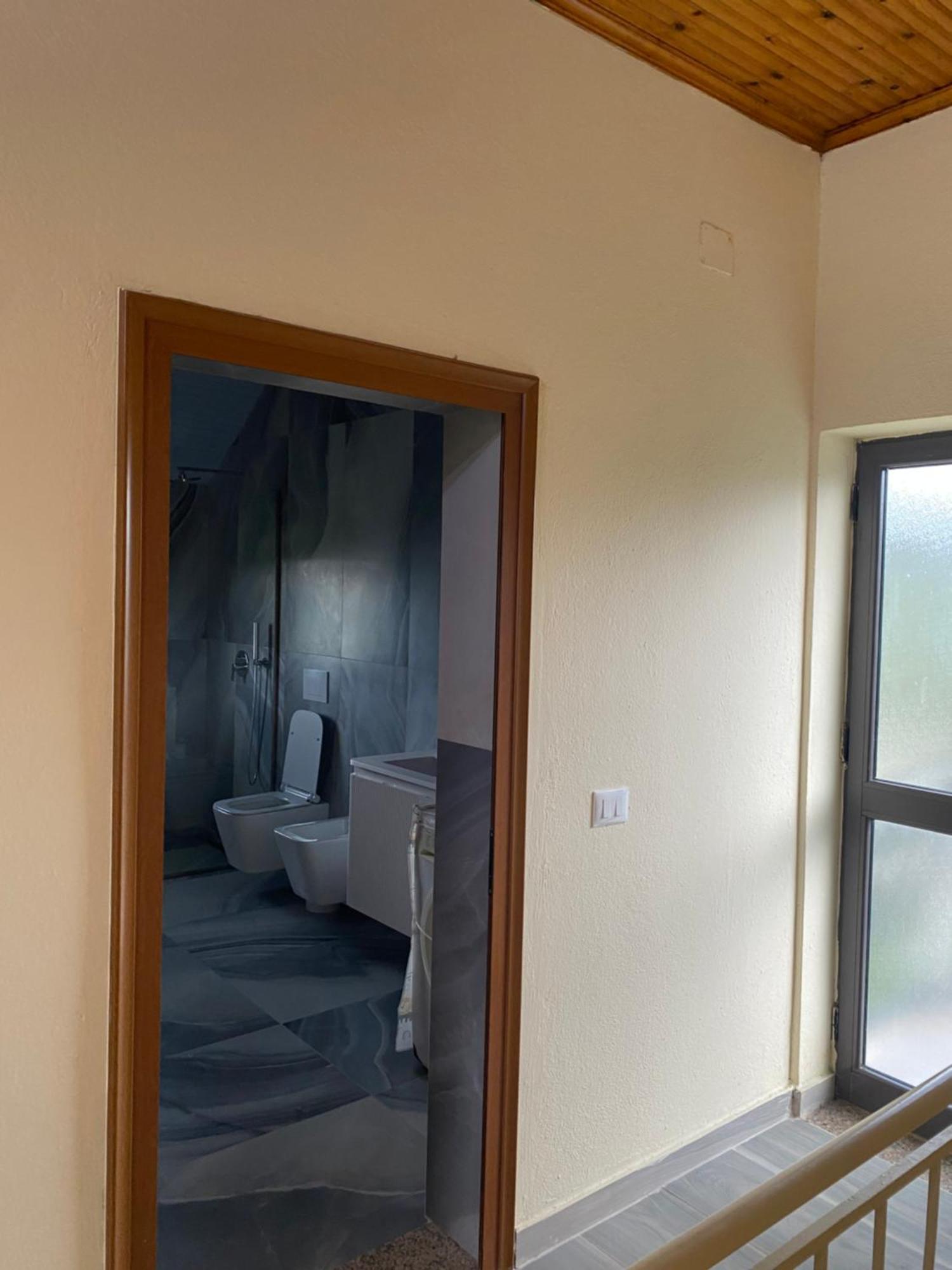 The Hideaway Guesthouse Bahçallëk المظهر الخارجي الصورة