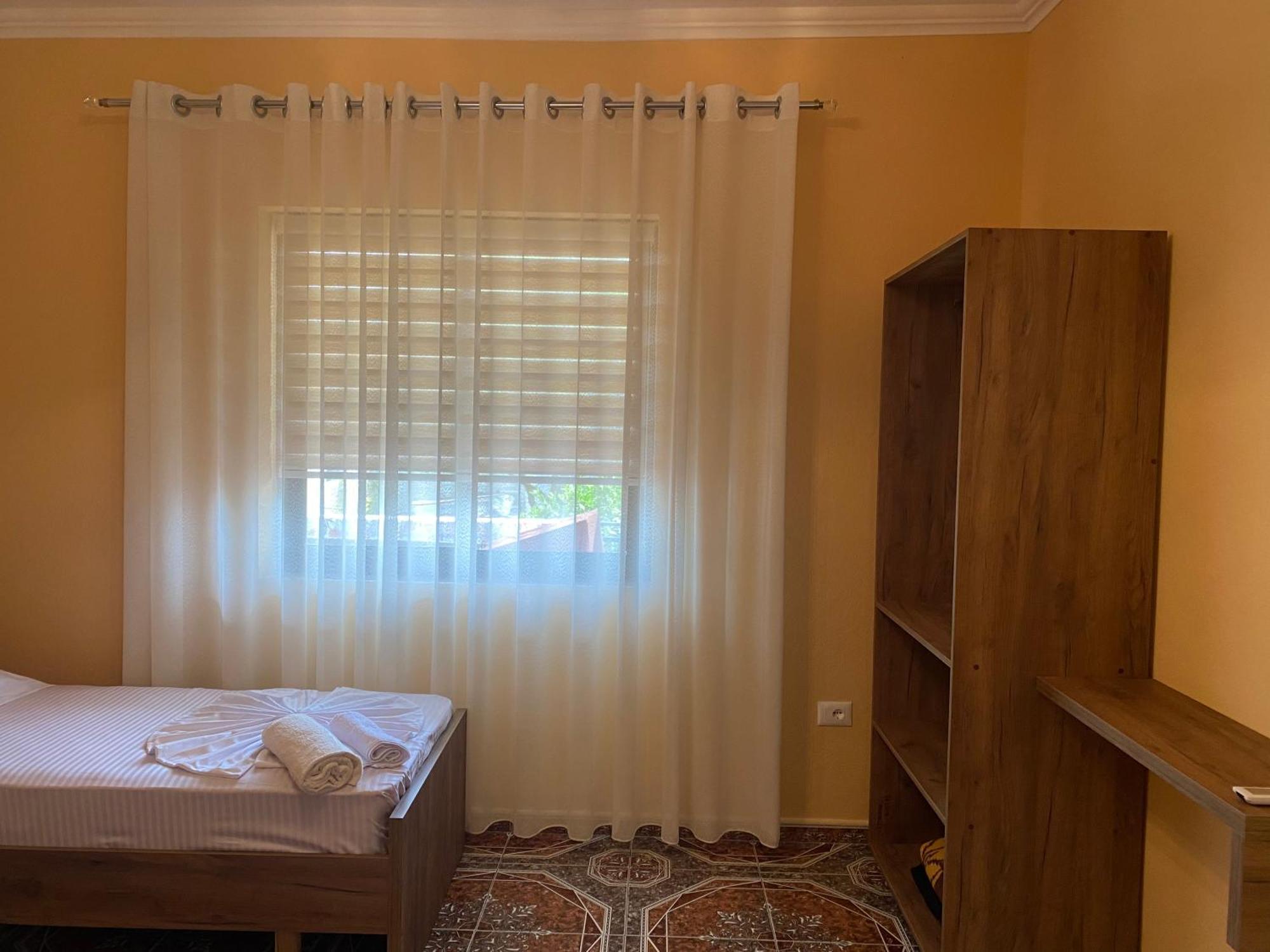 The Hideaway Guesthouse Bahçallëk المظهر الخارجي الصورة
